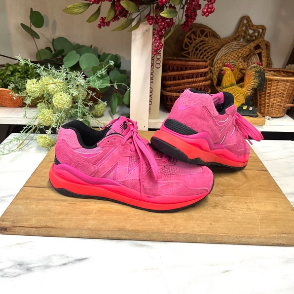 New Balance Other - New Balance the romantic choice 57/40 men’s 8.5 athletic shoes sneakers